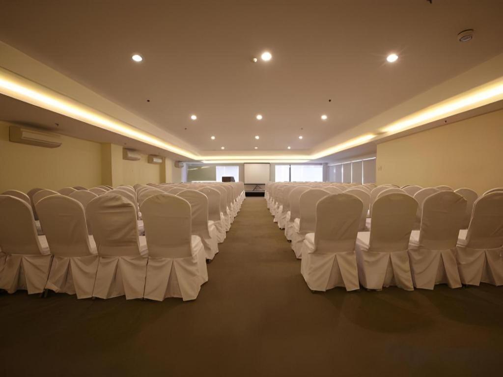 Sequoia Hotel Quezón by Eksteriør bilde